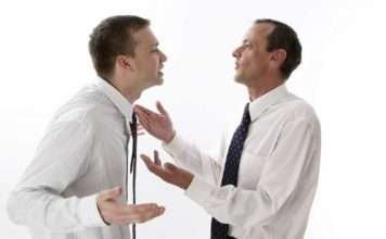 10 самих звичайних речей, які тягнуть нас вниз