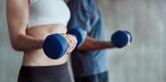 Чи повинні чоловіки та жінки тренуватися по-різному? Експерт розвіює цей поширений міф про тренування