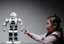 Іграшки зі штучним інтелектом: чому експерти попереджають про покупки для дітей цього Різдва