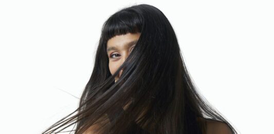 Чи варто робити чубок? Поради експертів щодо вибору найкращого стилю бахроми