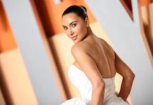 Кім Кардашьян дякує дітям за те, що вони тримають її в курсі сленгу та трендів