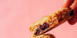 Журавлинно-апельсиновий батончик: насолода для веганів і без глютену