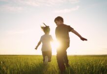 Виховання витривалих дітей: Посібник із зміцнення в труднощах