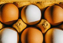 Чому Менопауза означає Перегляд Споживання Білка