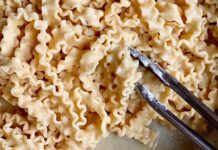 Поживні дріжджі: секрет незабутньої пасти з олією