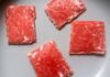 Bekukan Kotak Daging Sapi. Masak Mereka Beku. Slider Selesai.