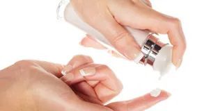 Why Your Skin Needs Moisturizer and How to Choose the Right One